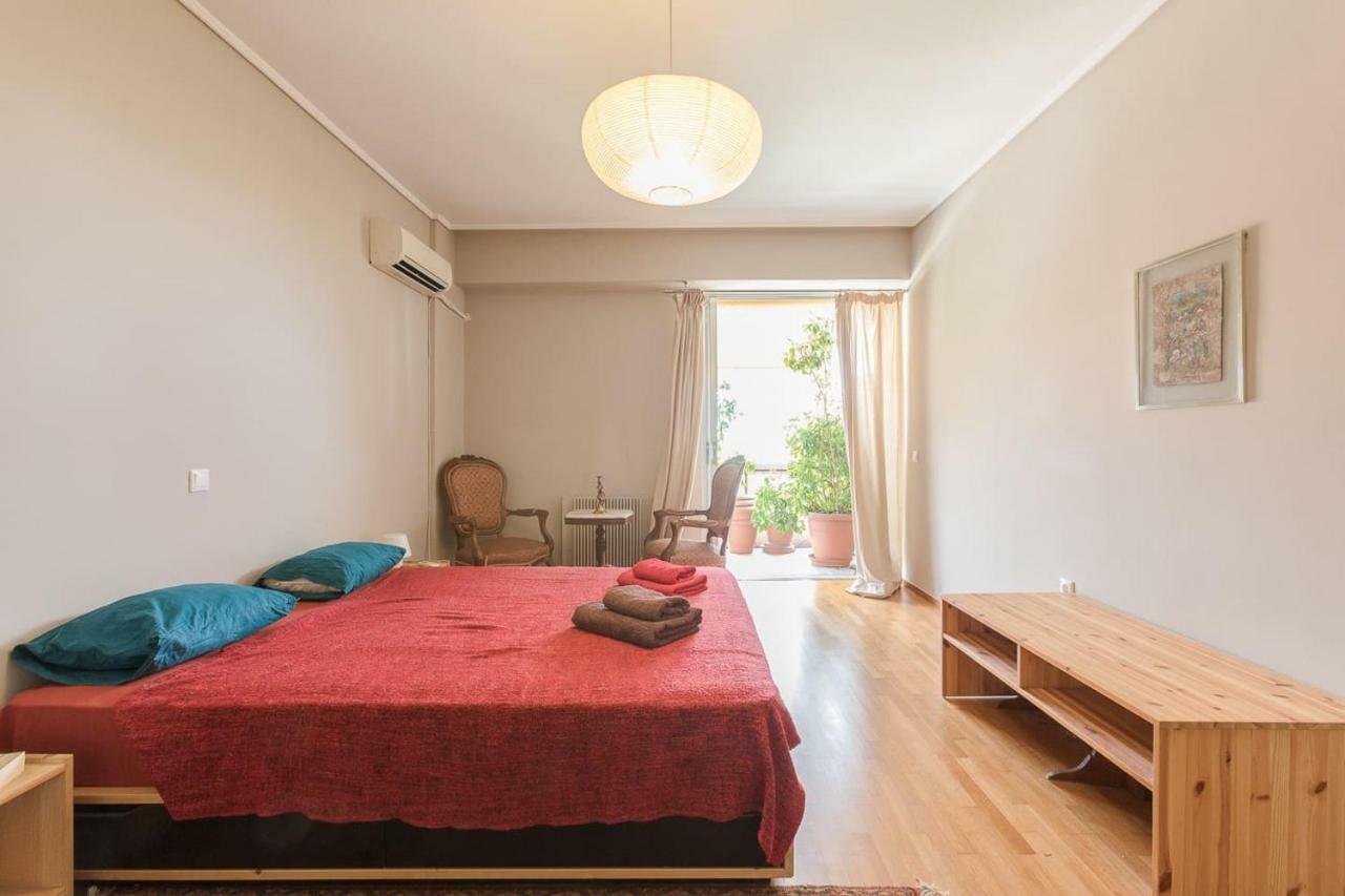 Spacious & Modern Flat In Heart Of Αθήνα Εξωτερικό φωτογραφία