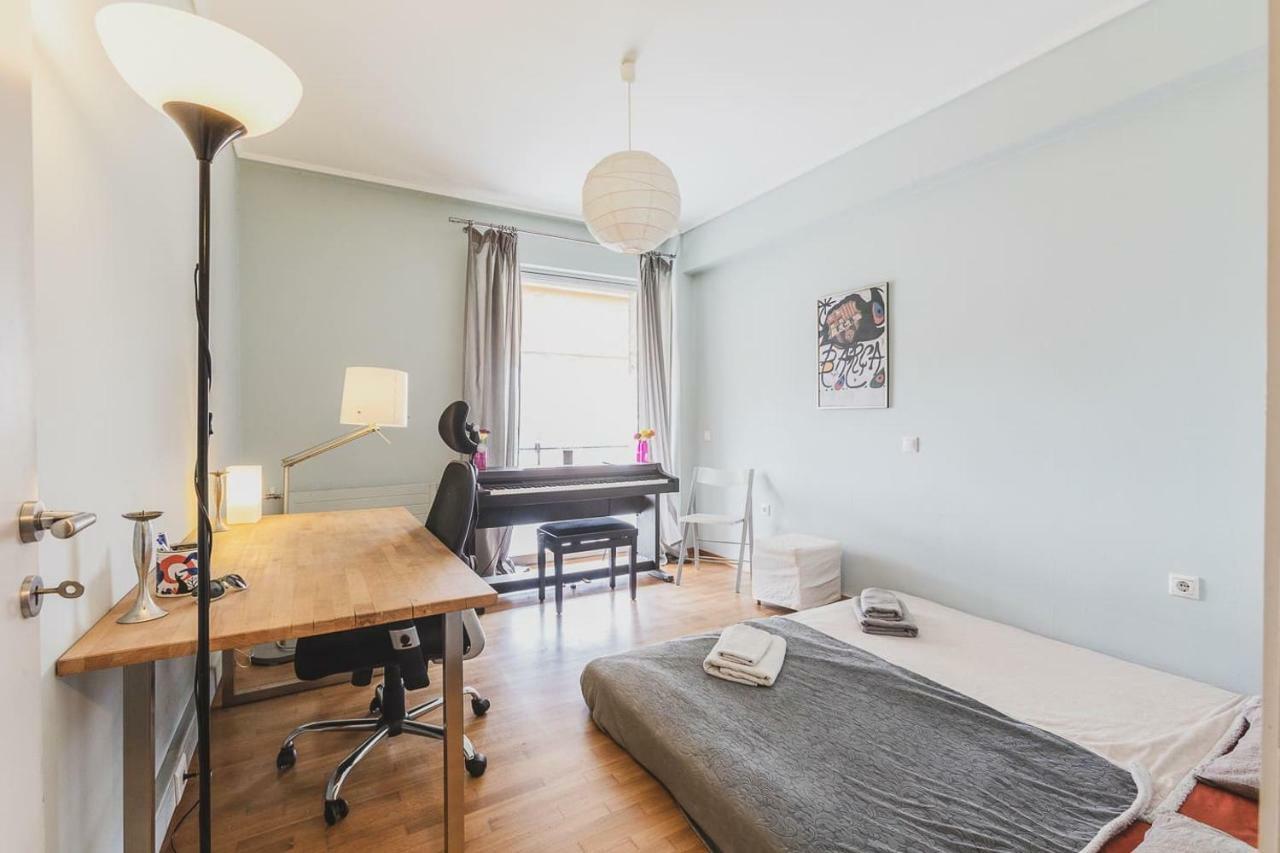 Spacious & Modern Flat In Heart Of Αθήνα Εξωτερικό φωτογραφία