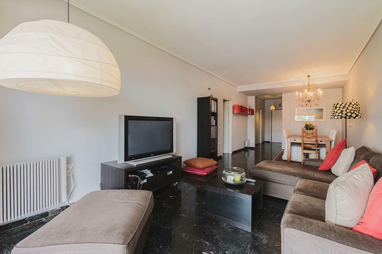 Spacious & Modern Flat In Heart Of Αθήνα Εξωτερικό φωτογραφία